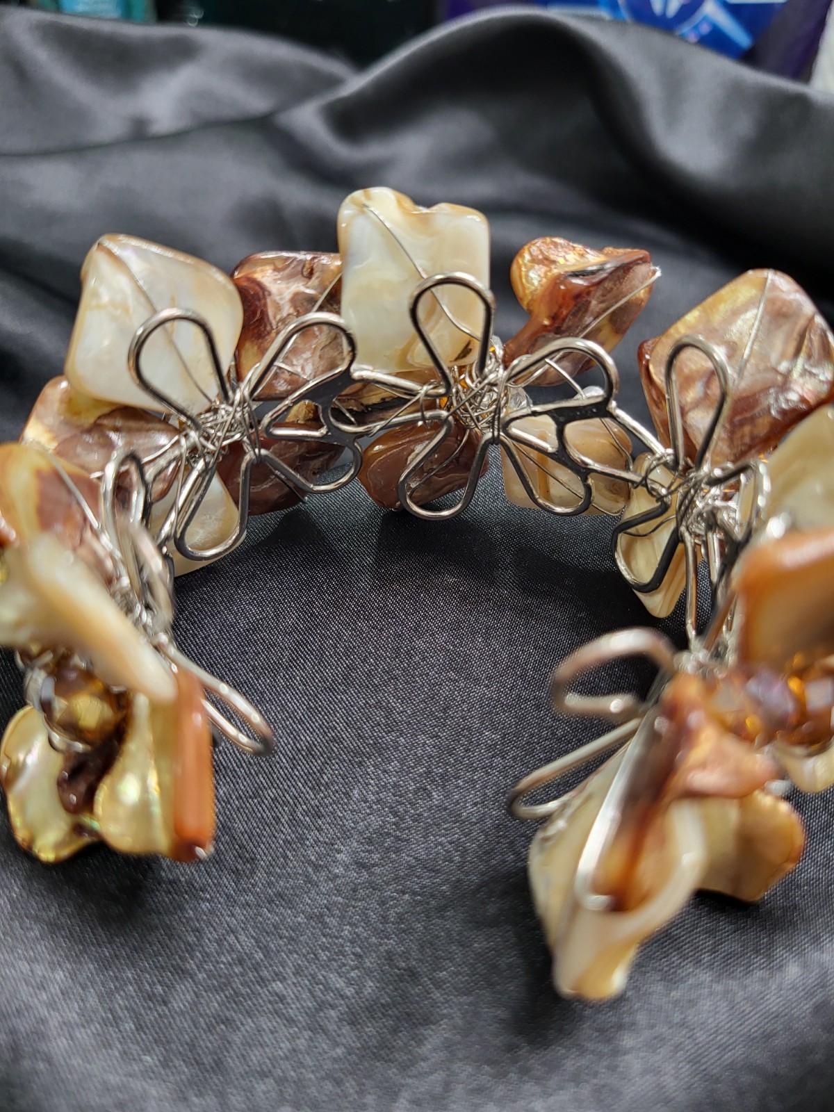 Vintage Mother of Pearl Shell Stretch Bracelet Chunky Golden Brown Cuff Boho