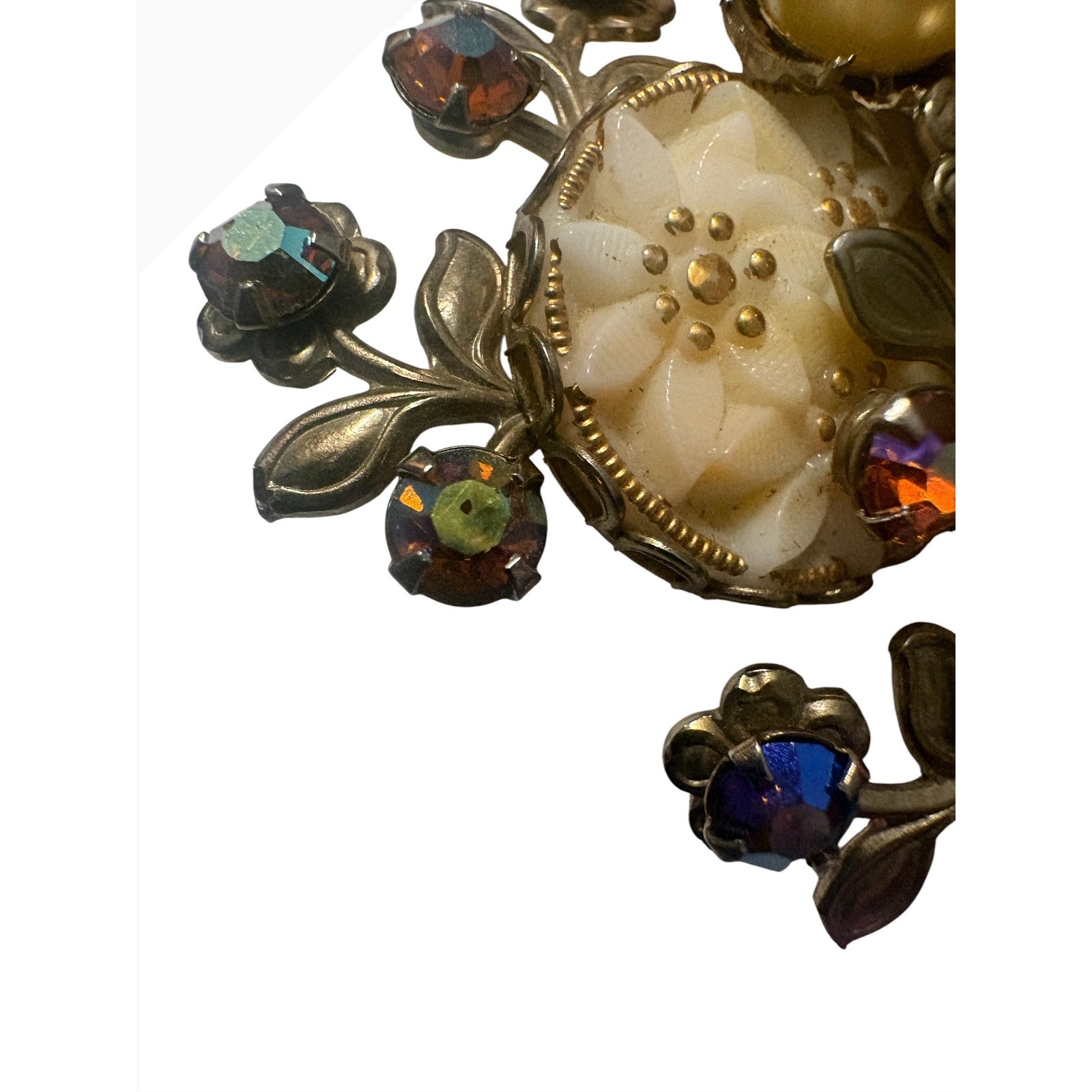 Vintage Aurora Borealis Rhinestone Faux Pearl Carved Flower Floral Brooch Pin