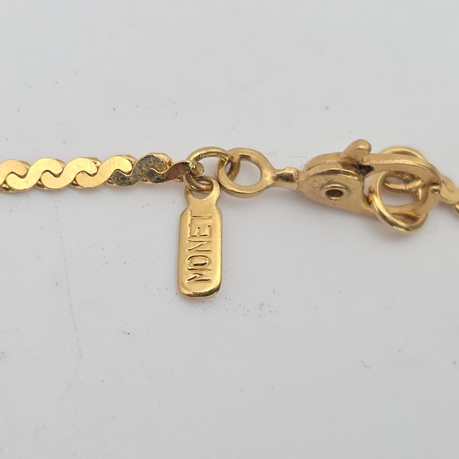 Genuine Vtg MONET Bracelet Serpentine Chain Sister Clasp Gold Plate Signed 7.25″