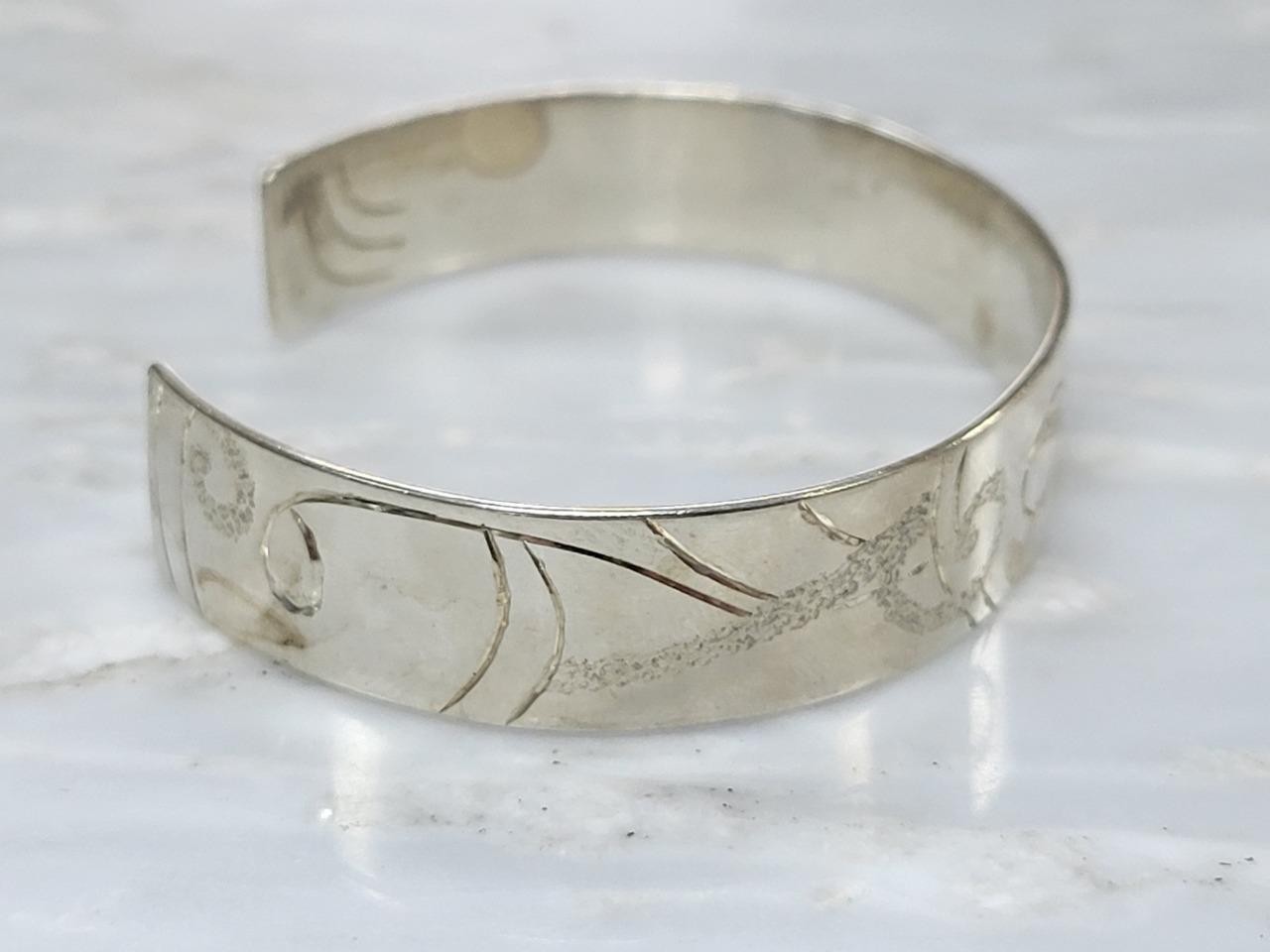 Vintage Sterling Silver Etched Cuff Bracelet ~ 6-3/4″ ~ 18g ~ 9-C713