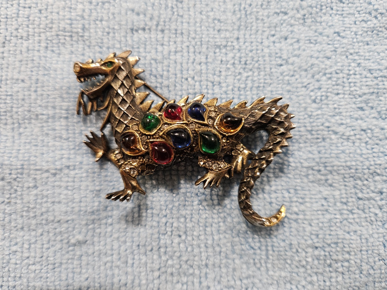 LA ROCO VINTAGE GRIPOIX GLASS MOGUL STYLE RHINESTONE DRAGON BROOCH PIN GOLD TONE