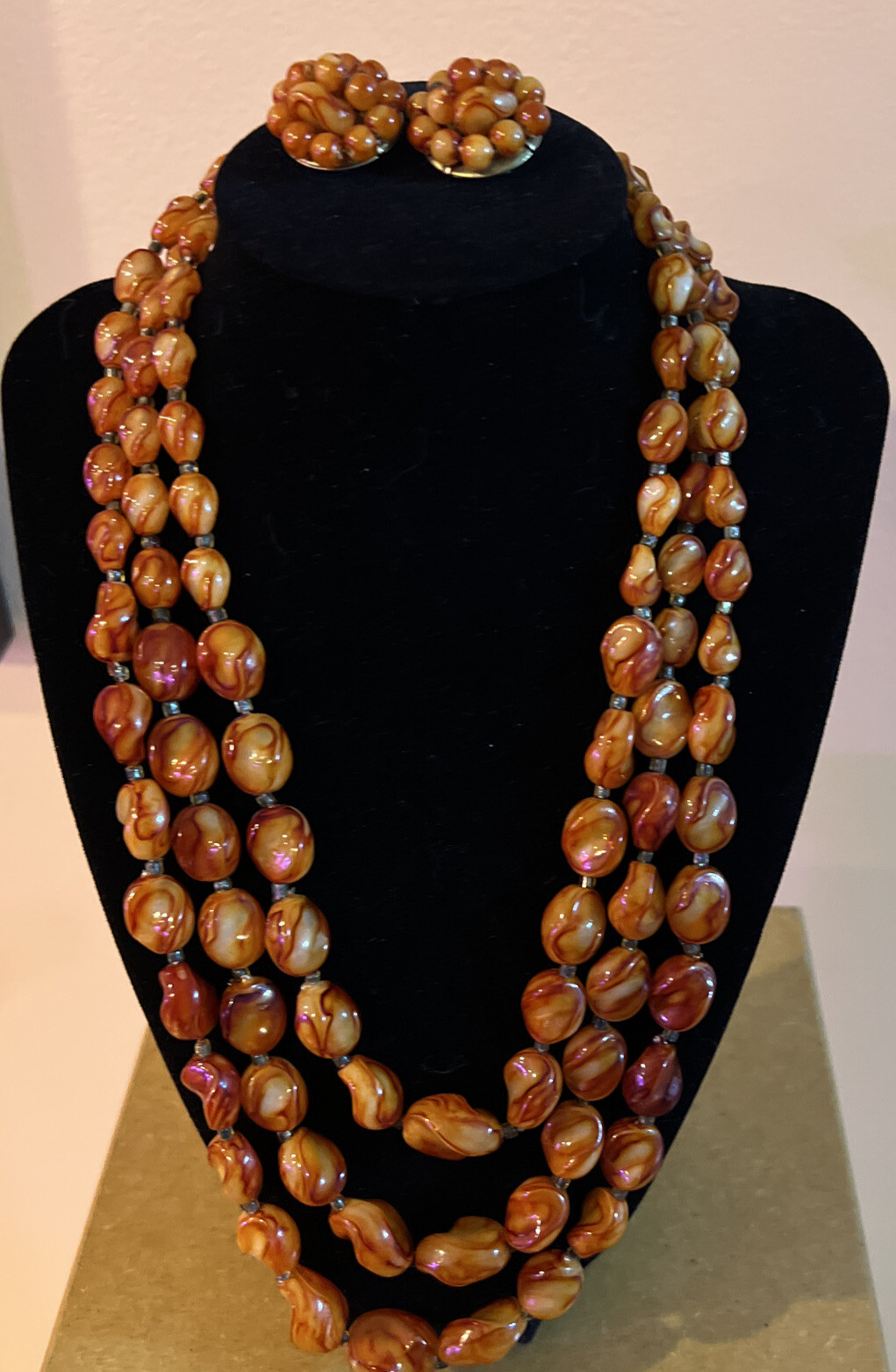 Vintage Made In Hong Kong Amber/Brown Multi Strand Necklace & Clip on Earrings