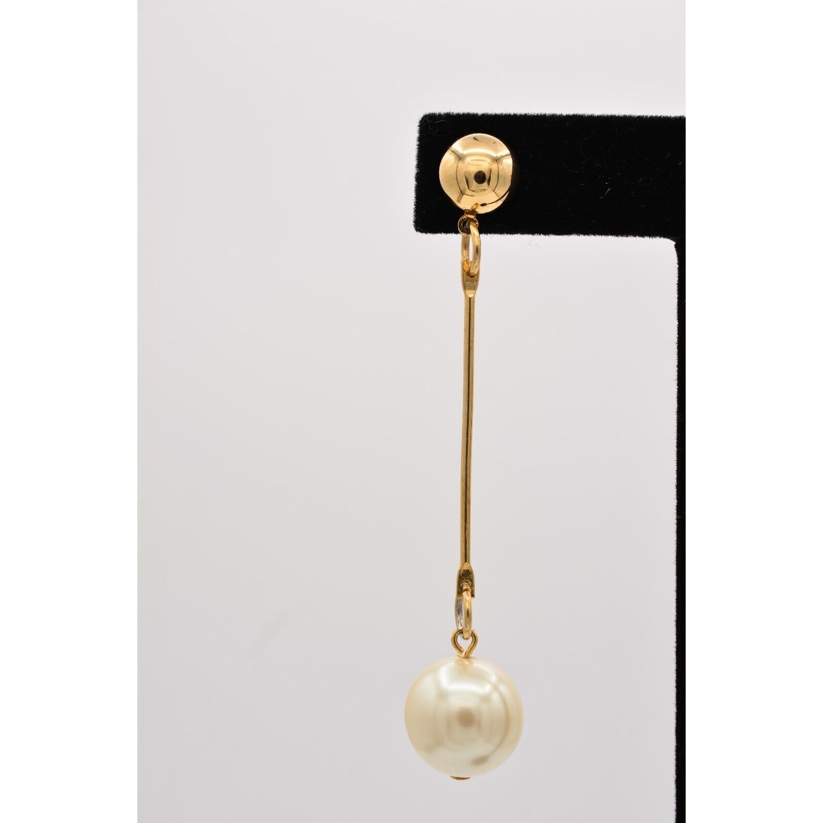 Vintage Dangle Earrings Long Round Faux Pearl Drop White Chunky 1990s BinZ