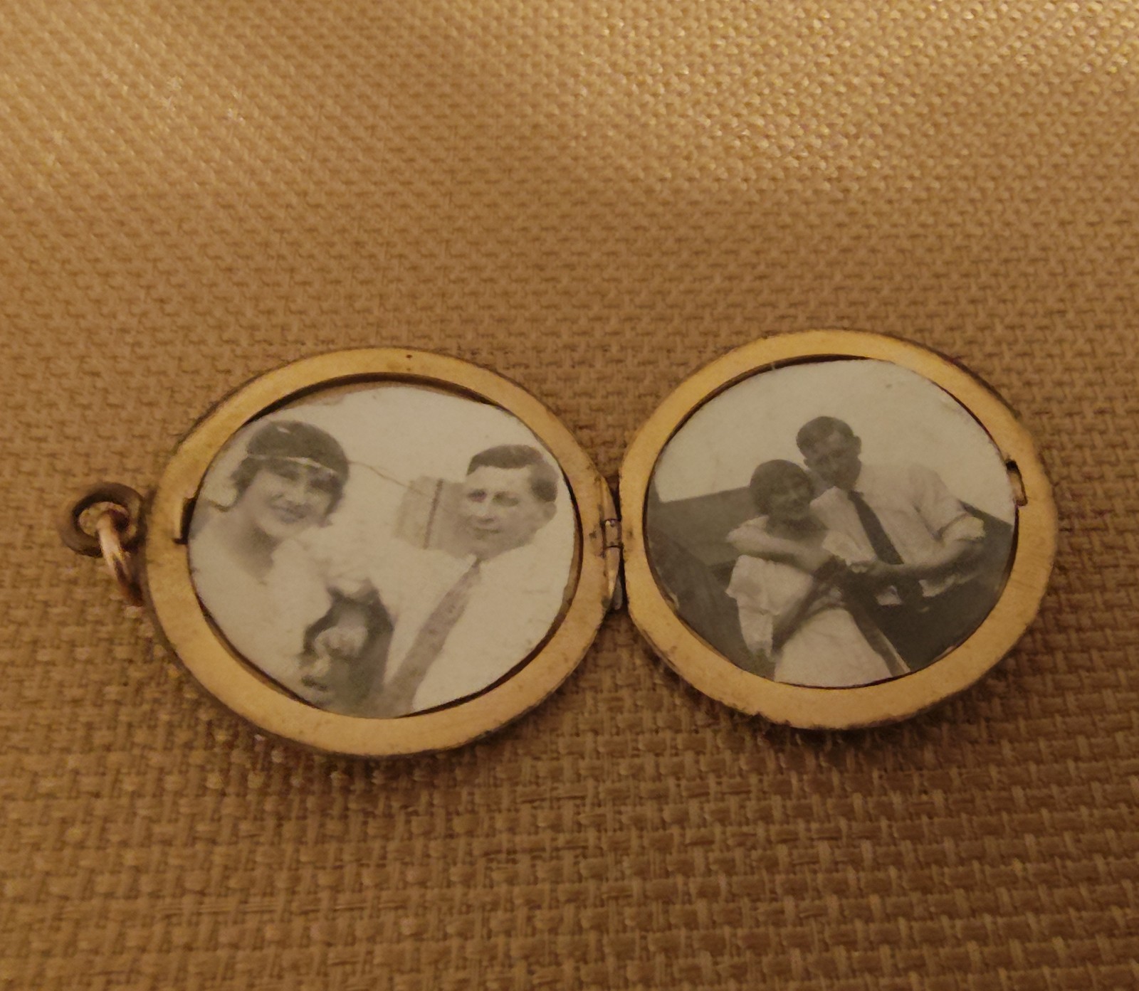 Antique Locket Pictures Marked AAG With A Flag Inside On Both Sides Goldfield?