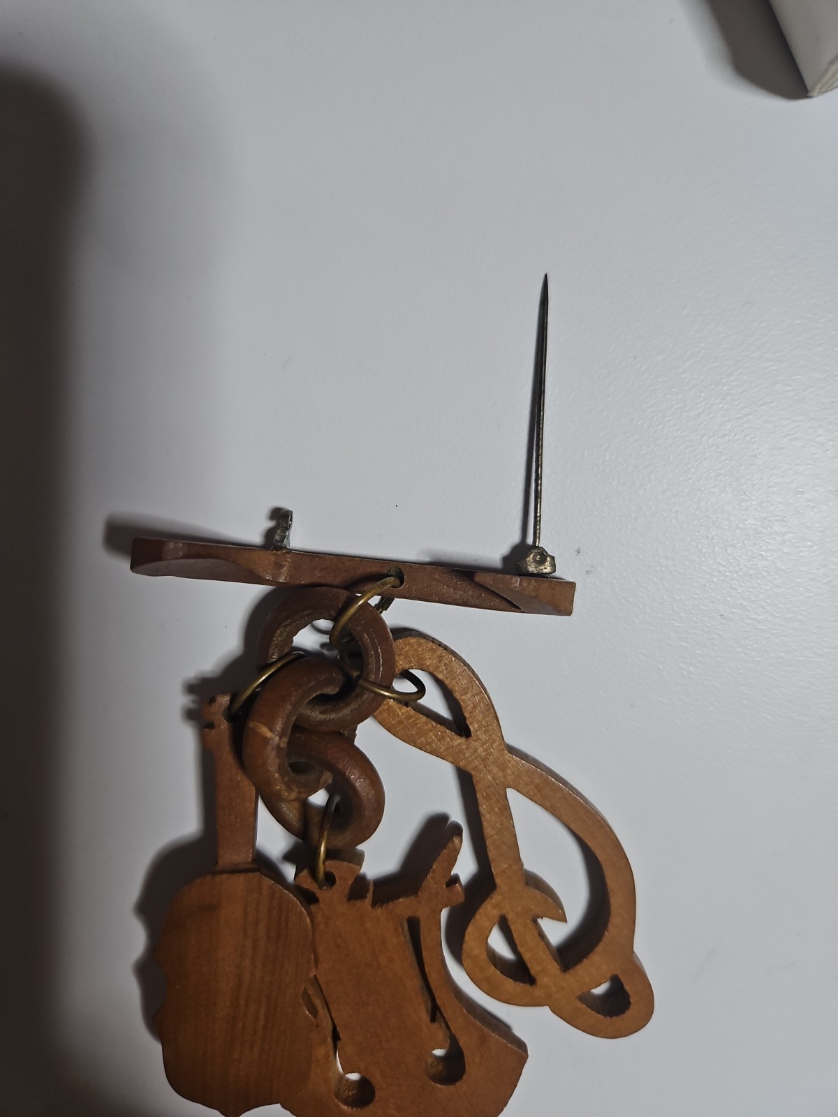 Vintage Guitar Brooch Pin Dangling Musical Notes Retro Music