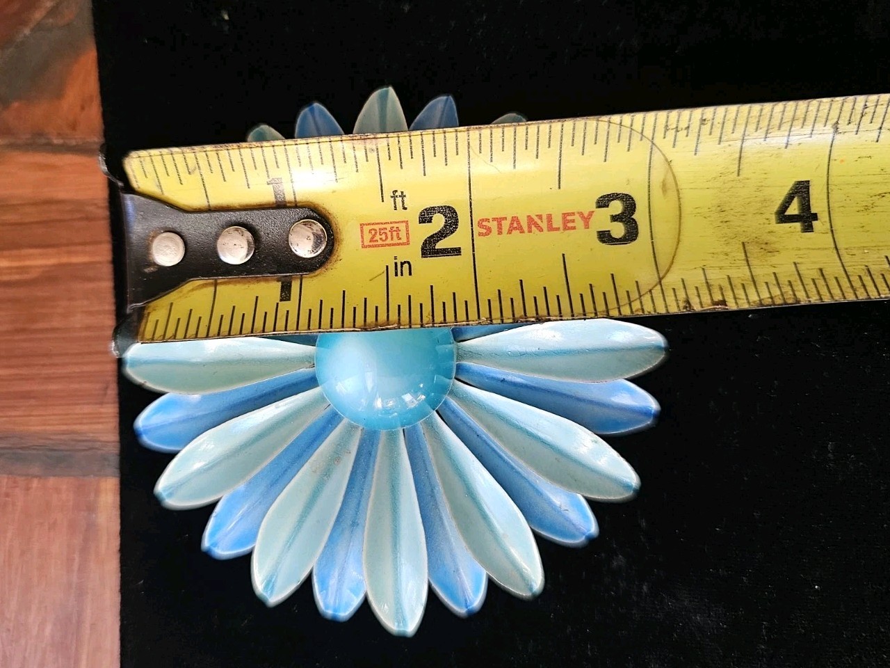 Mcm 3″ Brooch Blue Metal Enamel Flower Retro Daisy 3D Petals Statement Hippy