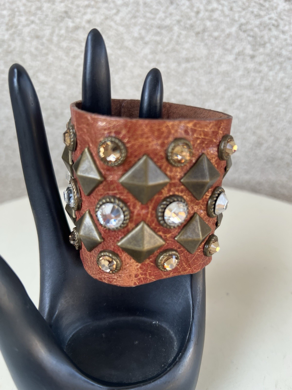 Vtg Cuff Bracelet Leather Rustic Rhinestone Metal S/M Streets Ahead