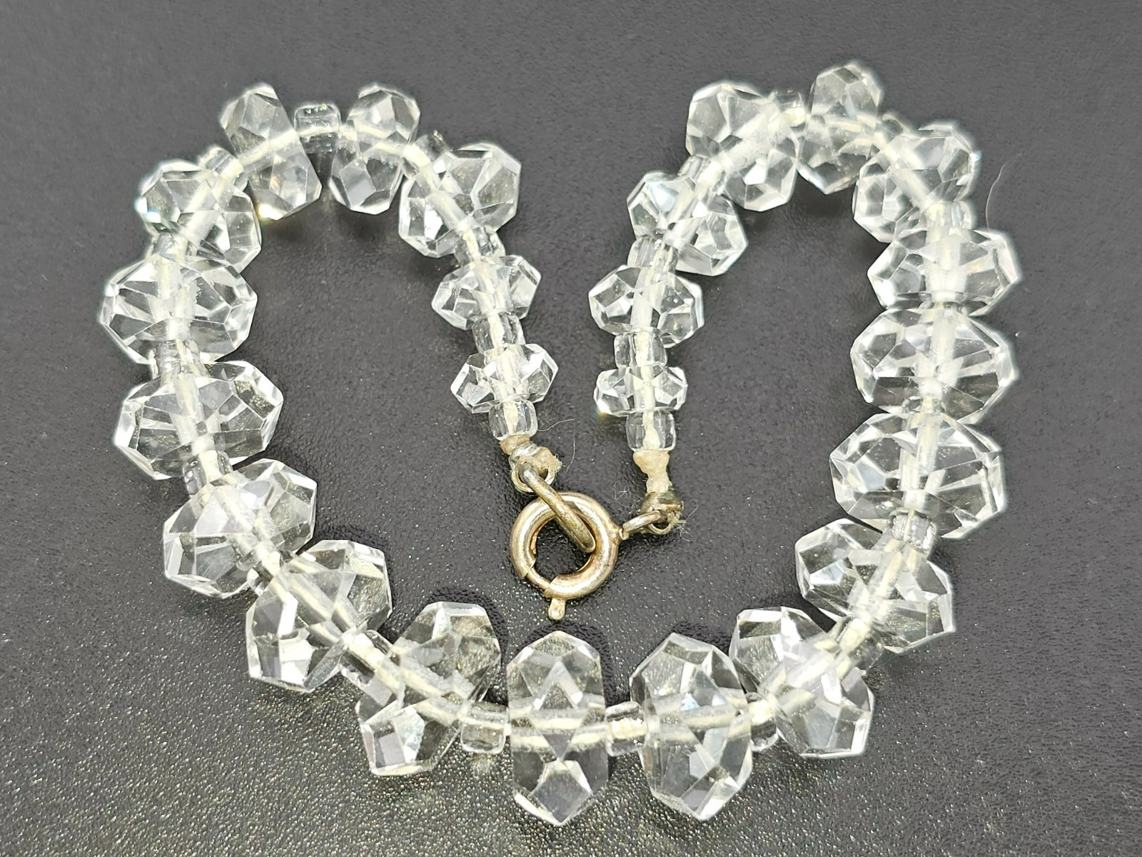 Vintage Hand Cut Faceted Quartz Rock Crystal Graduated Bead 7.25″ Bracelet