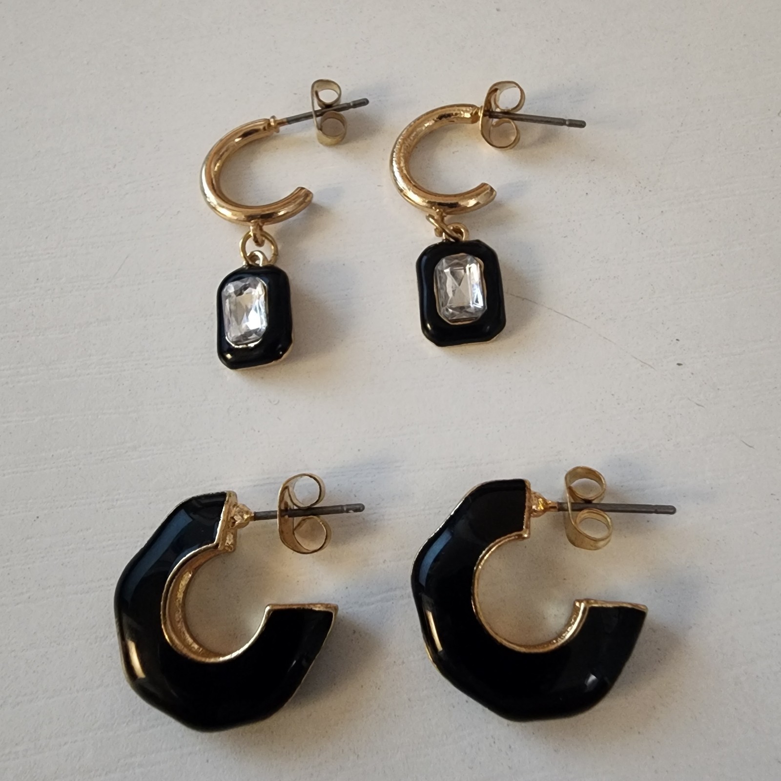 2 Sets Of Vintage Black Enamel Gold Tone Earrings Gothic Dangle And Hoop