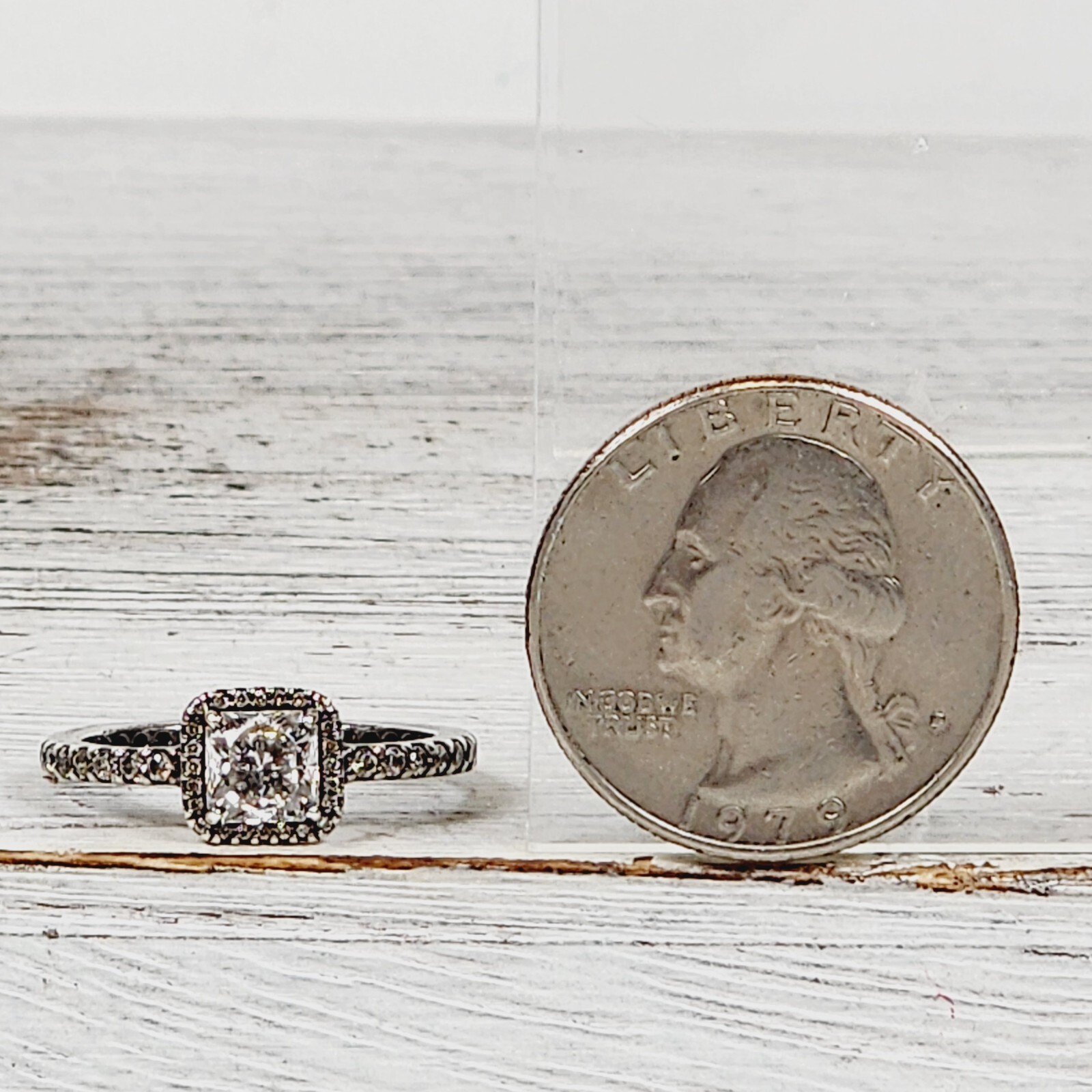 VINTAGE CZ HALO RIGHT HAND STERLING SILVER 925 RING SZ 7 RETRO STACK PRETTY