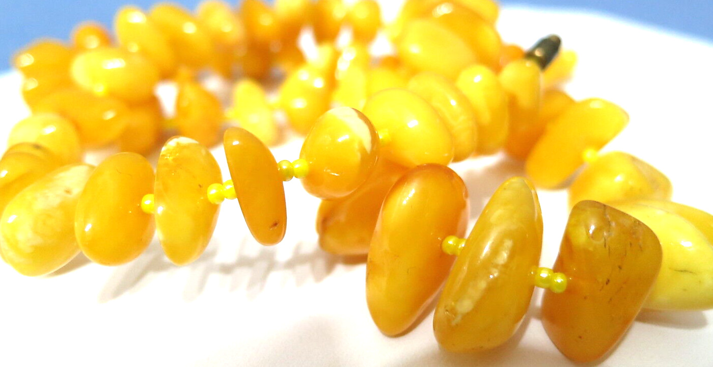 Vintage Baltic Amber Resin Beads Necklace Butterscotch Honey Amber 22″ 35 Grams