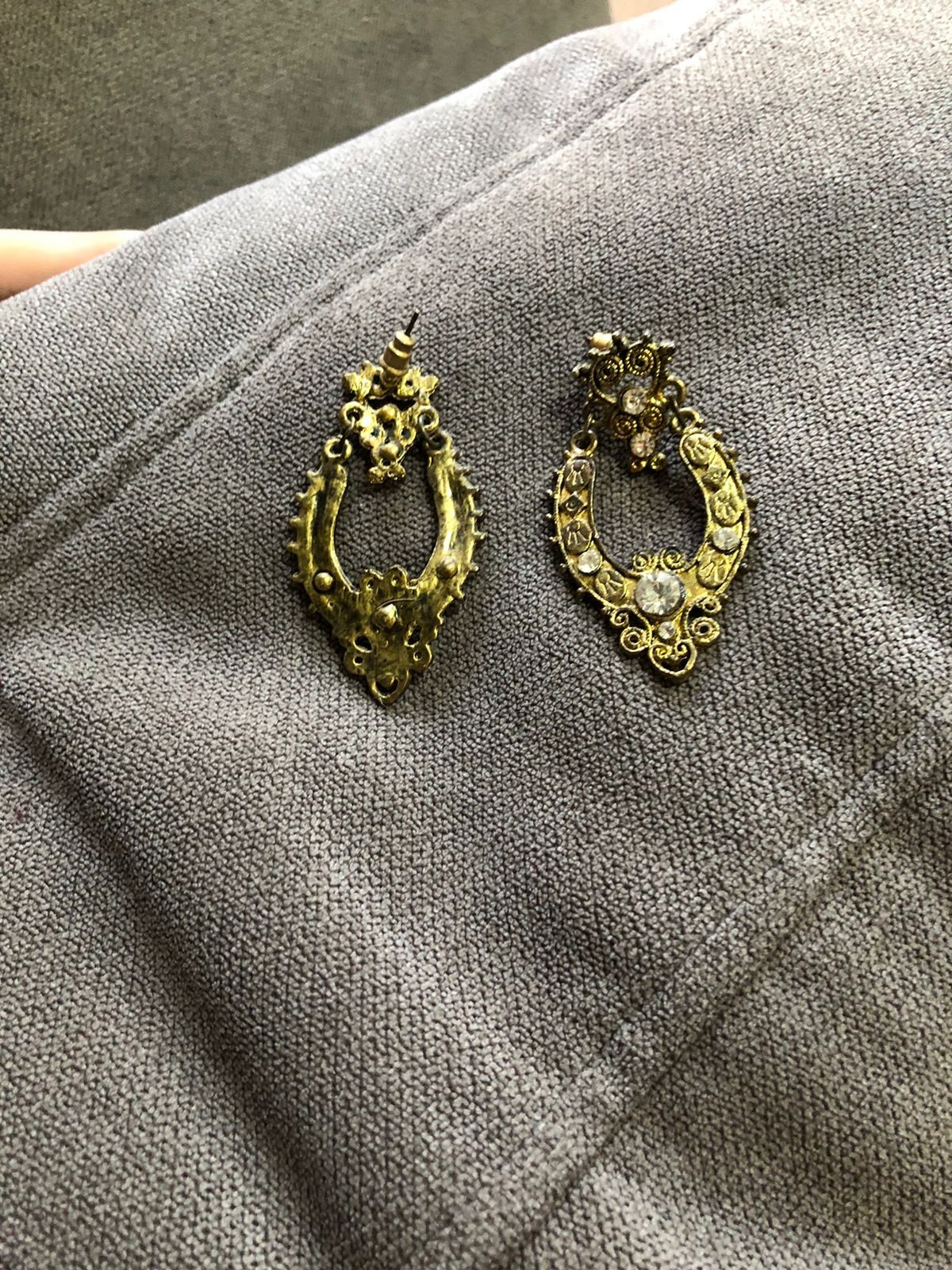 antique gold tone crystal rhinestone drop dangle earring victorian style