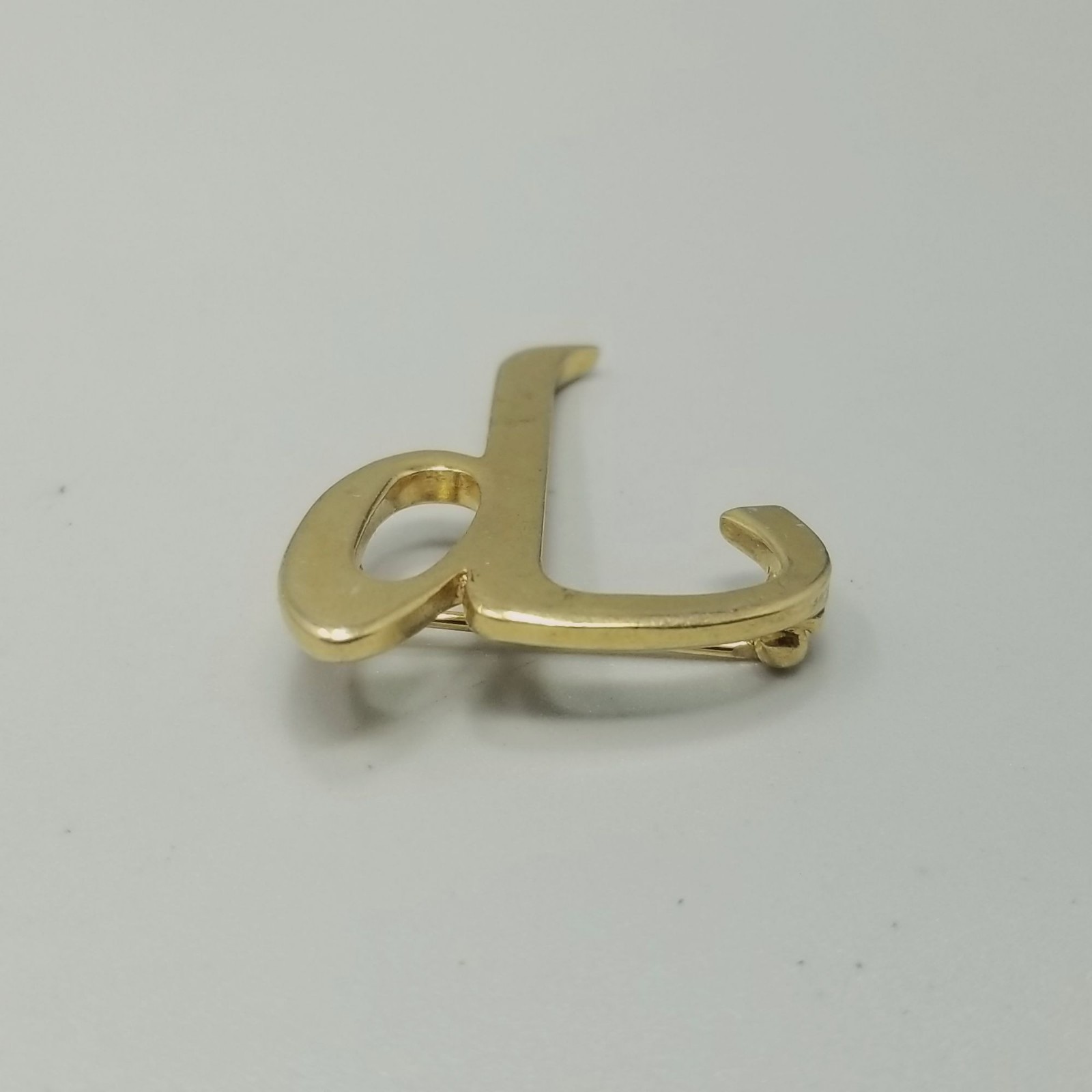 Vintage Letter P or D Monogram Brooch Gold Tone Letter Initial Lapel Pin