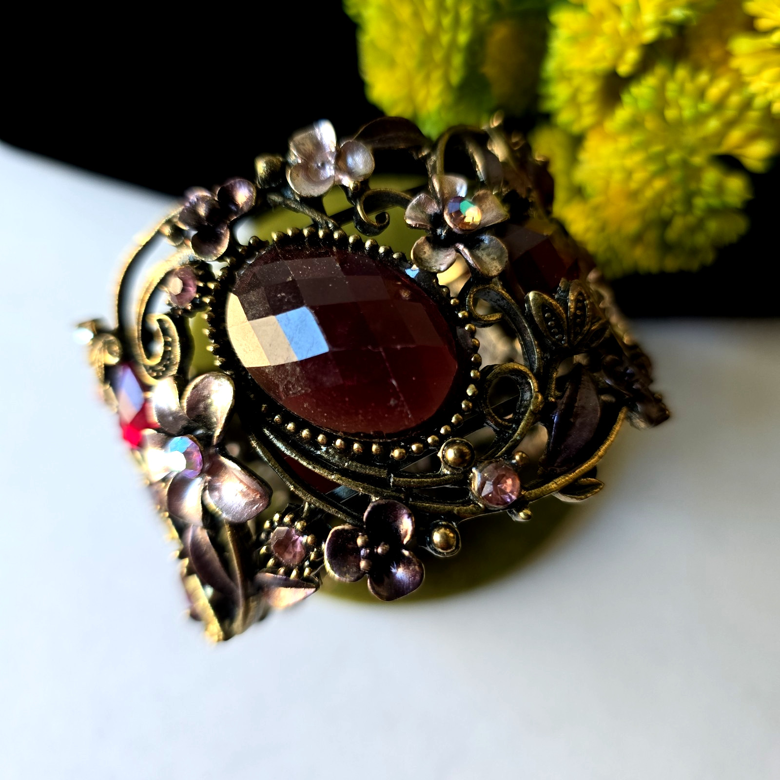 Vintage Bronze Tone Acrylic Glass Rhinestones Floral Open Work Cuff Bracelet OS