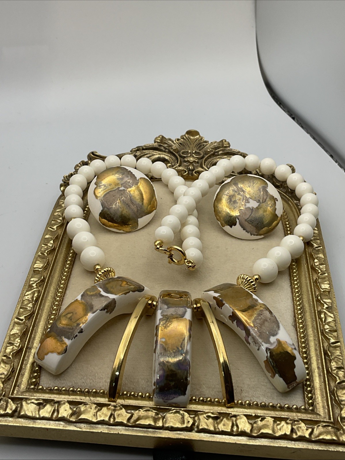 Vintage 60s-80s White & Gold-tone Chunky Bib Necklace/ Earring Set Marked Japan