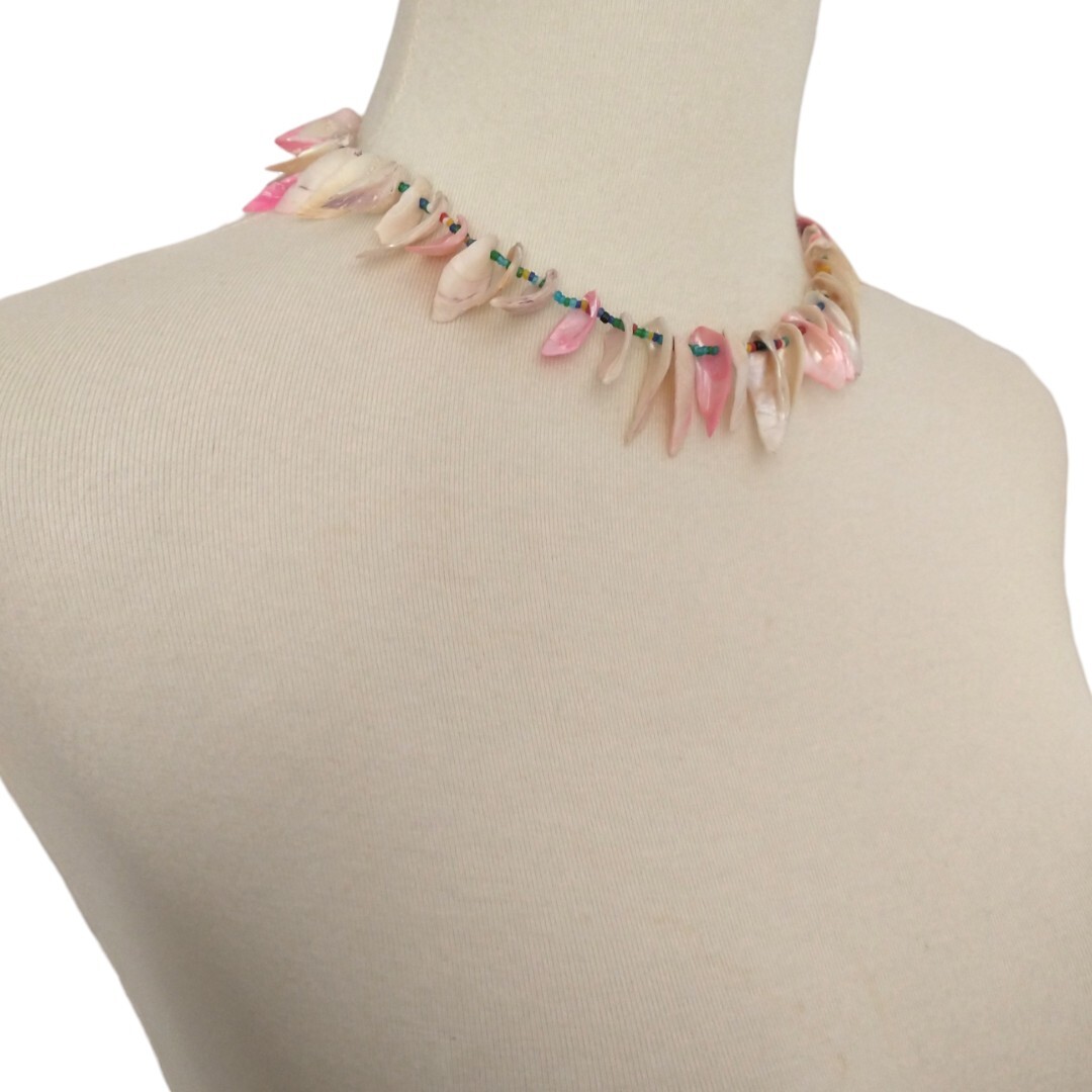 Vtg 90s Seashell Pieces Necklace Shell Mother Of Pearl Beach Coastal Tropical