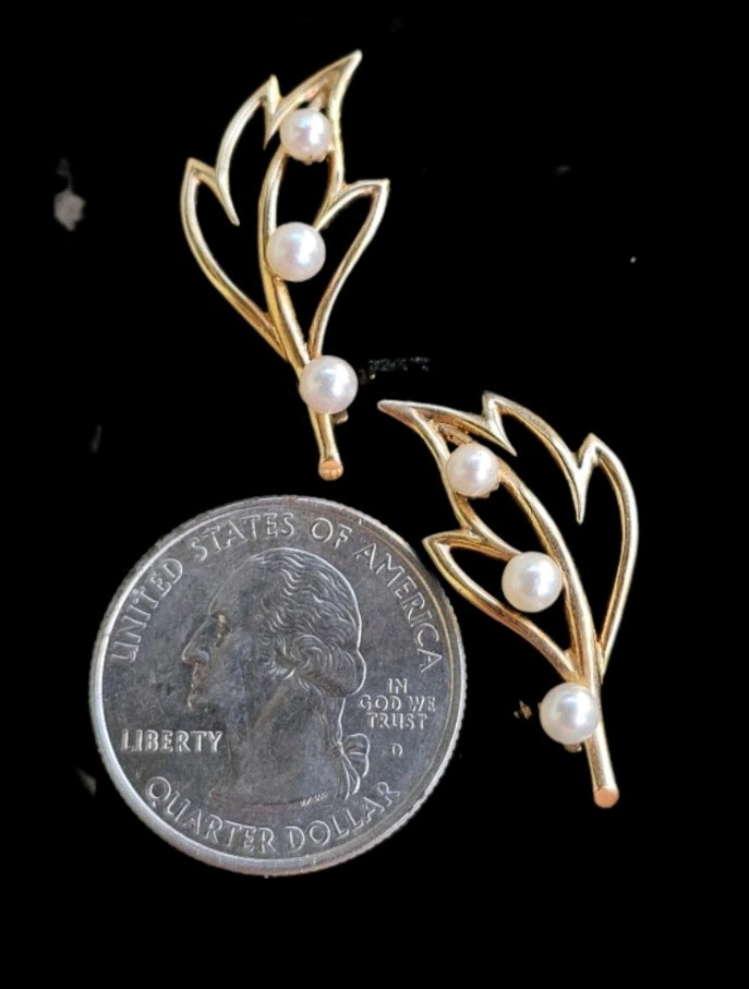 14K Yellow Gold Pearl Clip On Earrings Vintage Leaf Floral Designer 5.3 gm