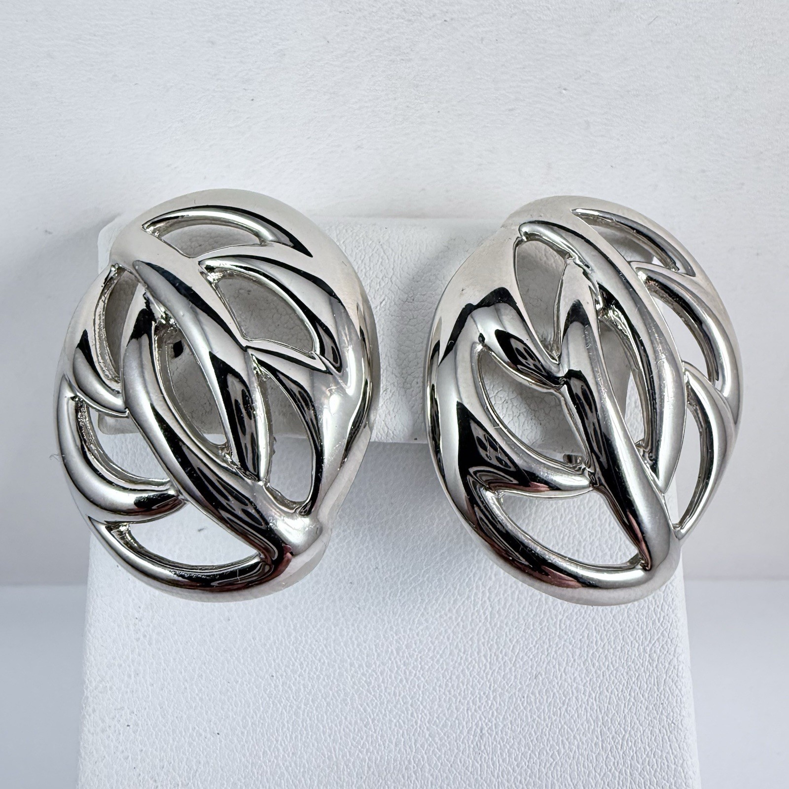 Vintage NAPIER Signed Silver Tone Adjustable Clip on Earrings