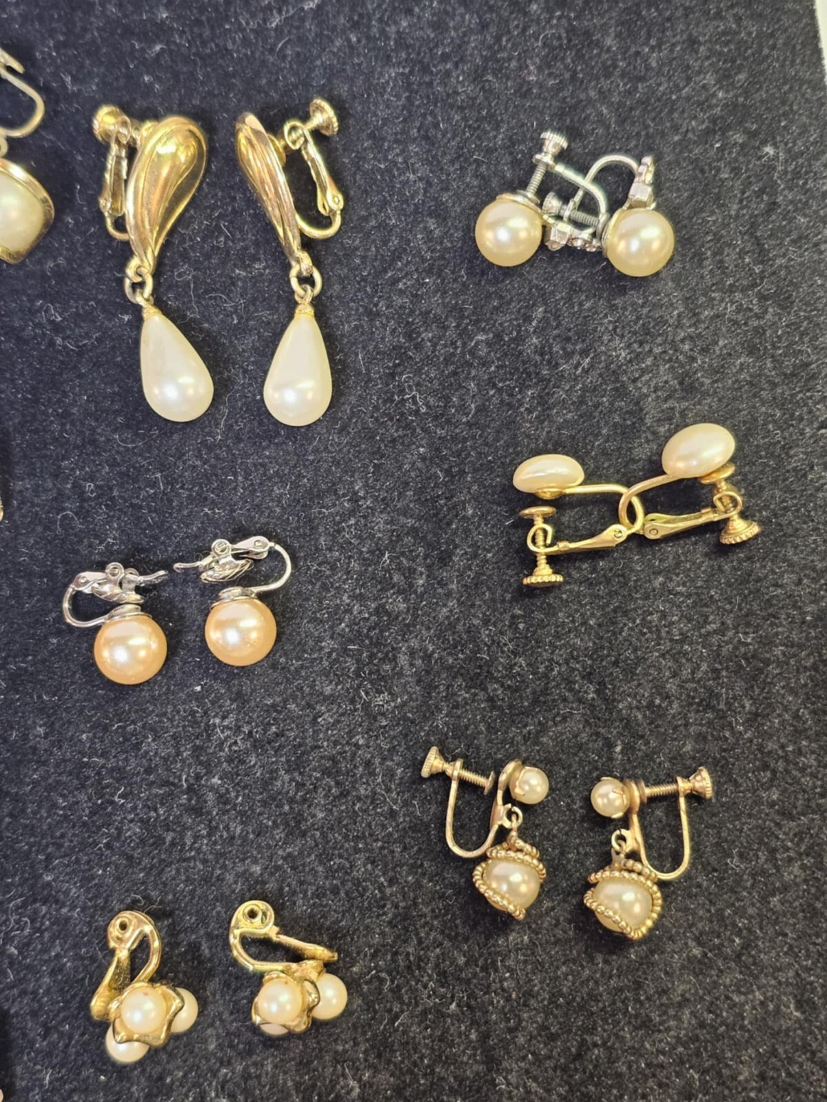 Lot of 11 Pairs- vtg Earrings w/ Faux Pearl costume jewelry Avon, Monet Mixed