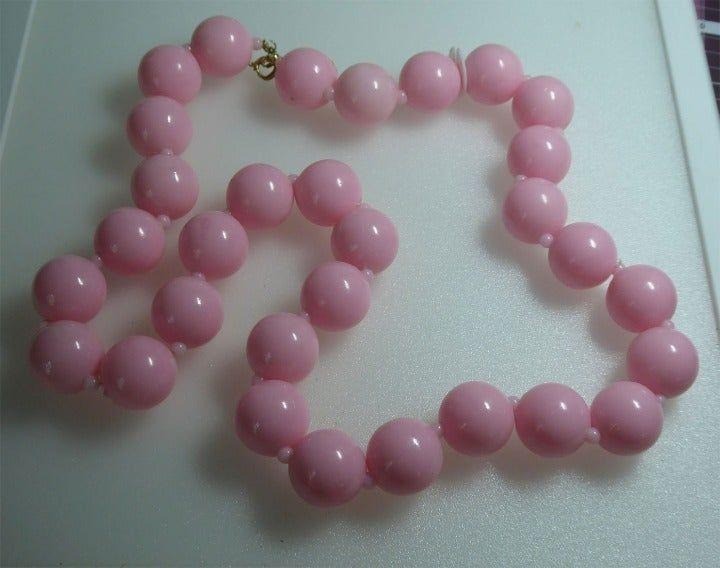 Vintage 24″ Hong Kong Bubblegum Pink Graduated 17.5mm Bead Necklace MCM