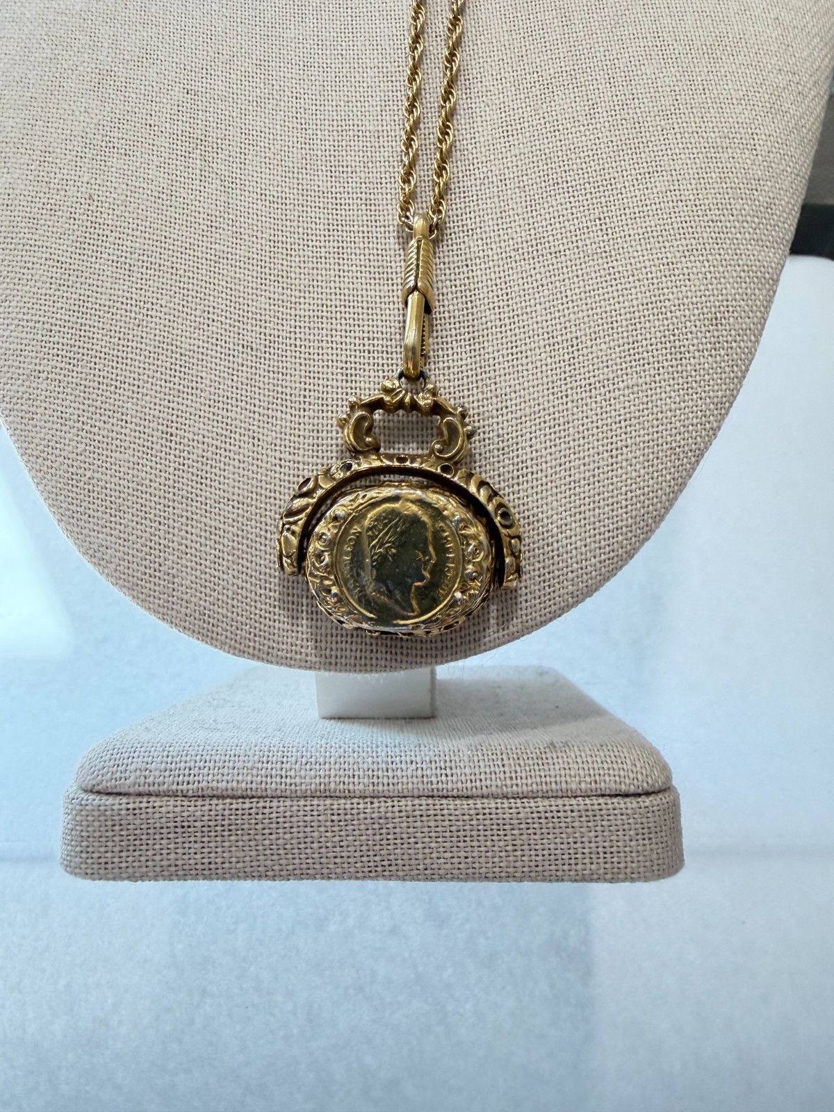 Goldette Necklace Flip Pendant Cameo & Napoleon Faux Coin Gold Plated 32” N89