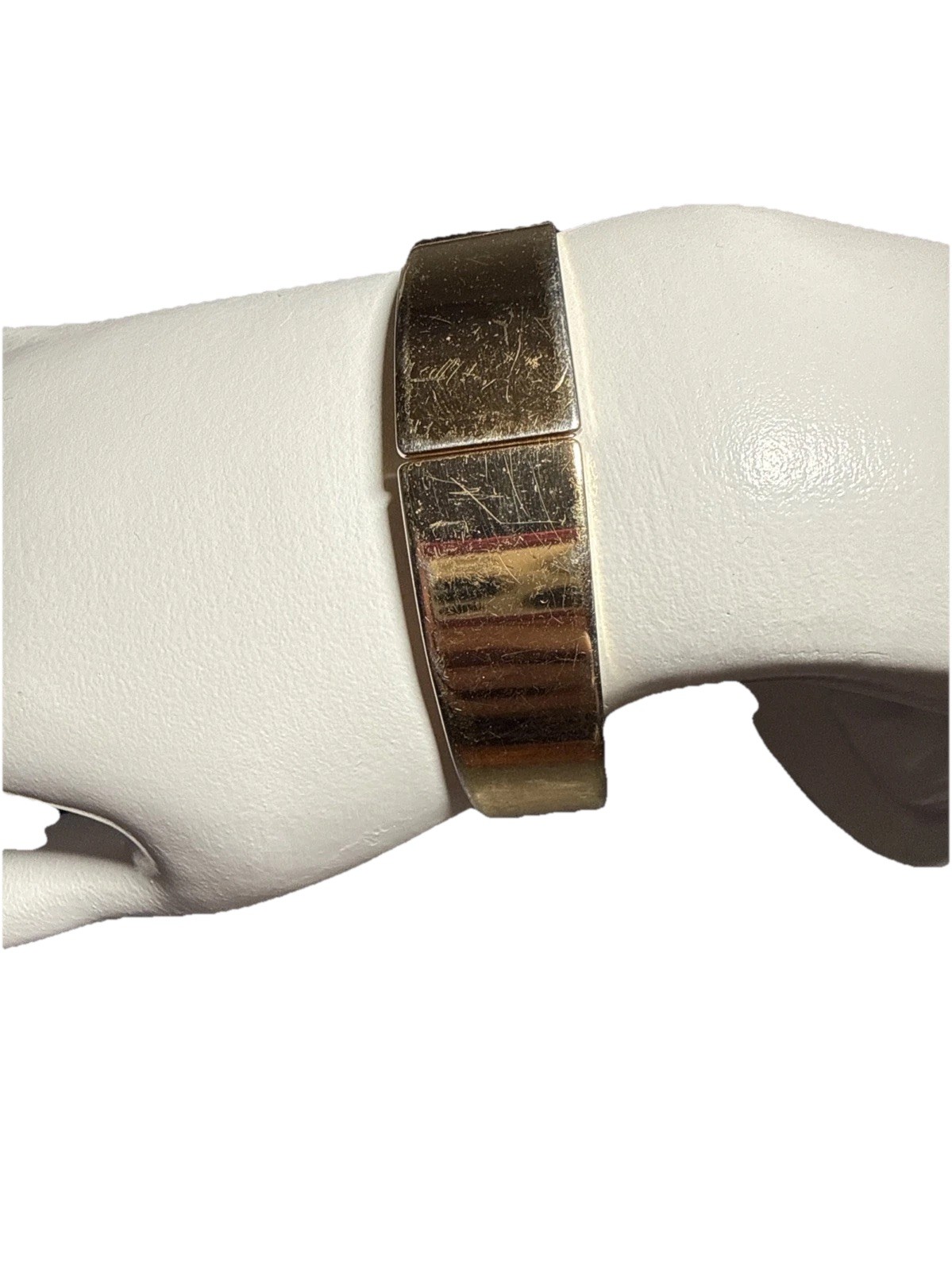 Vintage Signed Napier Gold Tone Hinged Opening Cuff Bracelet J19-37