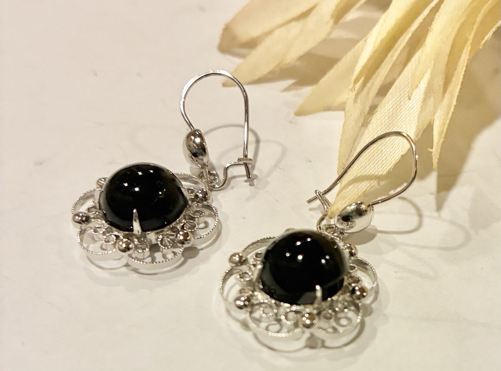 Sorrento Sterling Silver 925 Drop Earrings Sz 1.5 In Hook Pierced Dangle