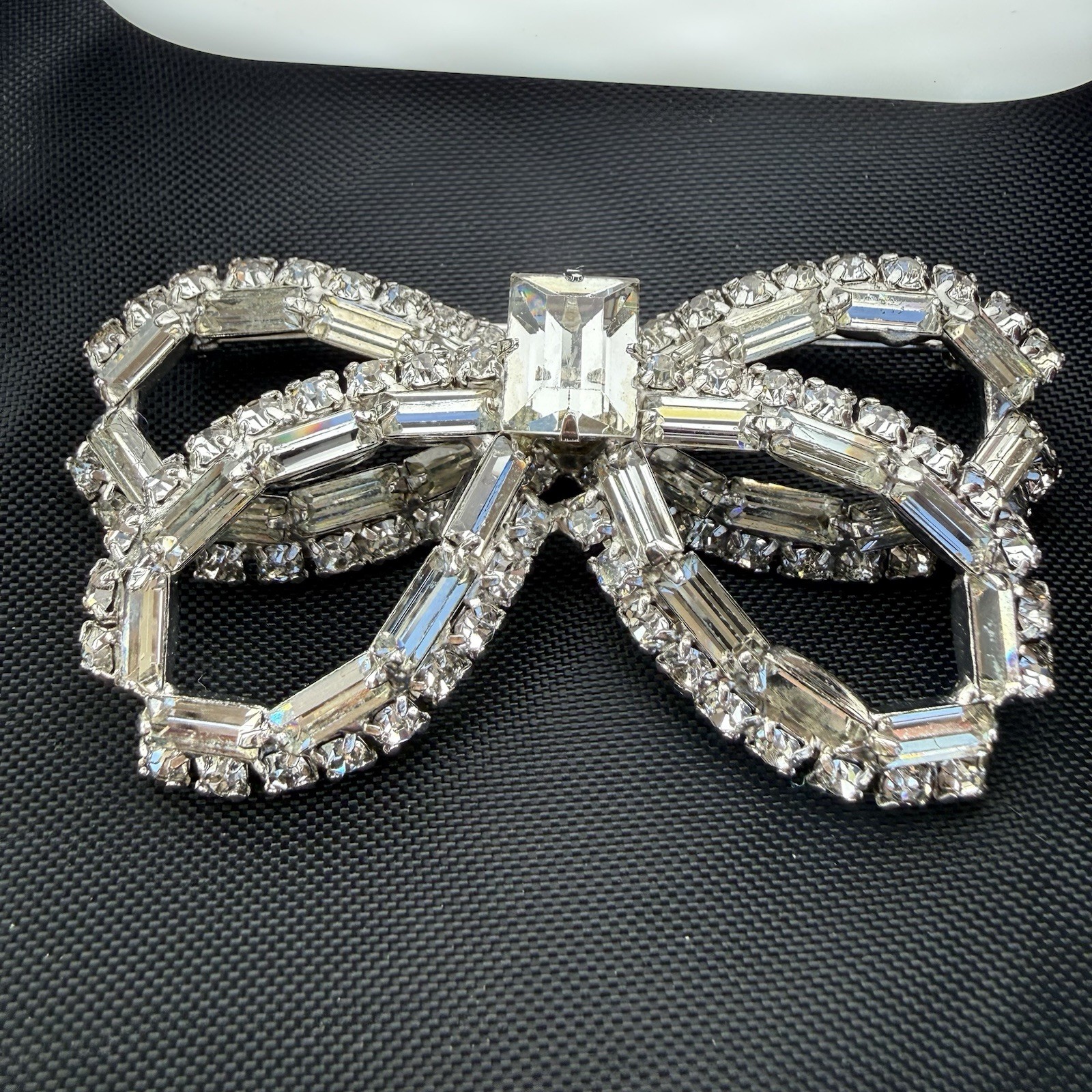 Vintage Rhinestone Bow Brooch/pin Baguette, Round And Emerald Cut Stones