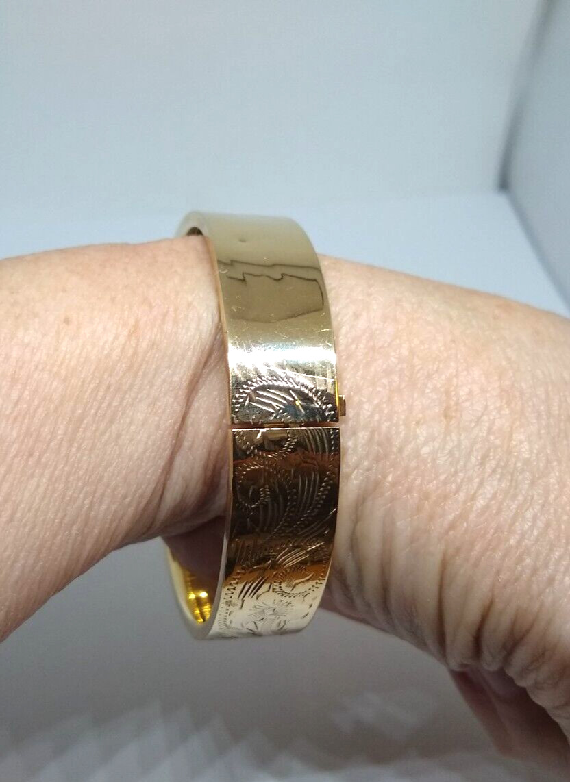 Vintage, Daniel S. Rine, 14K, Yellow Gold, Wide, Hand Engraved, Bangle Bracelet.