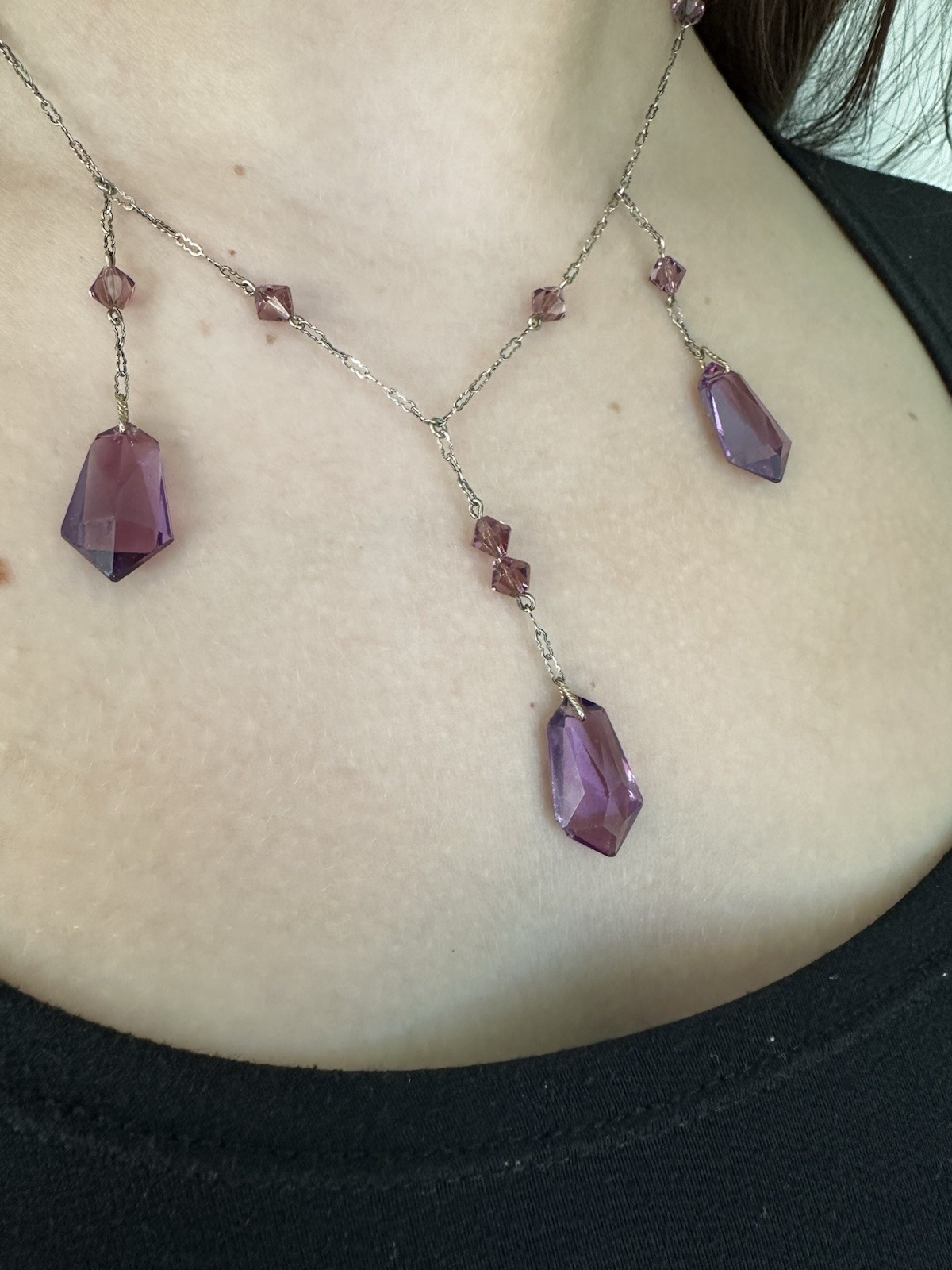 VICTORIAN ANTIQUE STERLING SILVER FESTOON CHAIN NECKLACE PURPLE GLASS DANGLES