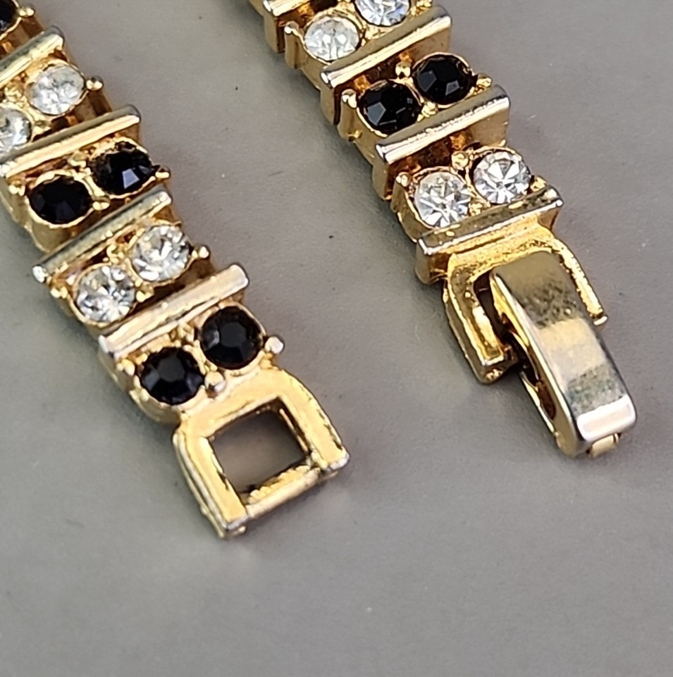 Vintage Rhinestone Chain Bracelet Black Clear Gold Tone 7″