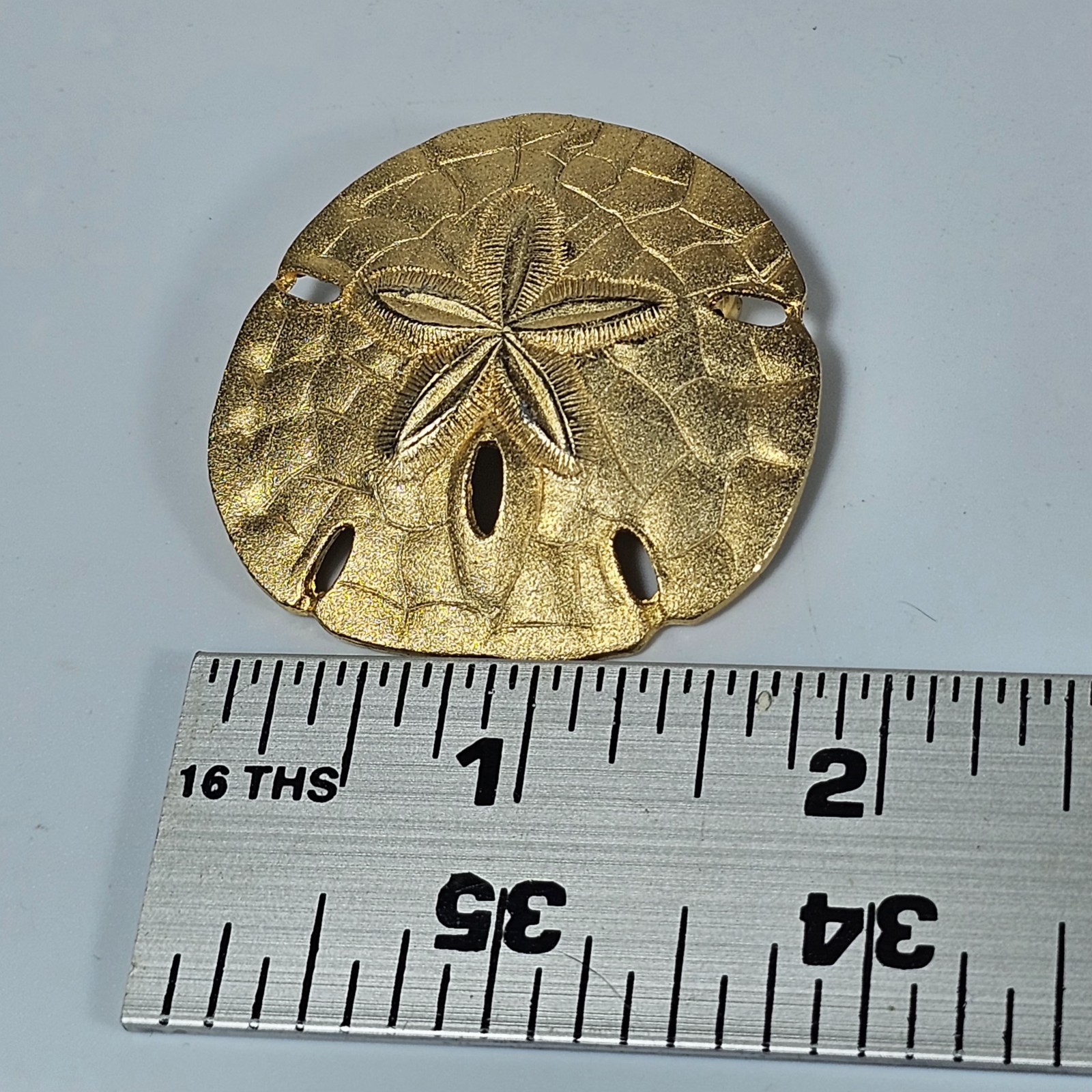 Gold-Tone Sand Dollar Brooch Pin Nautical Beach Jewelry, Coastal Ocean VTG