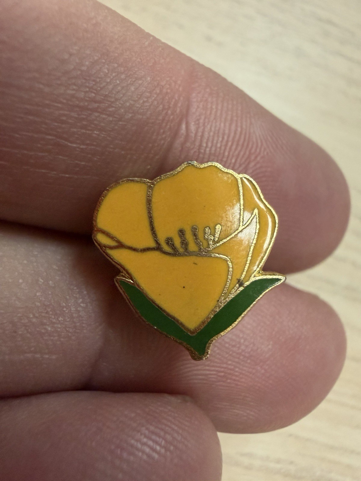 Vintage Yellow Flower Lapel Pin – Poppy