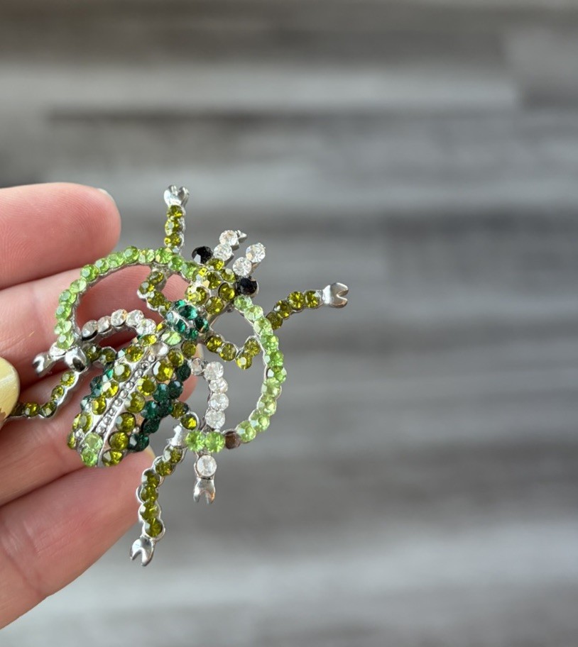 Green Rhinestone Beetle Bug Brooch Pin 1.5×2