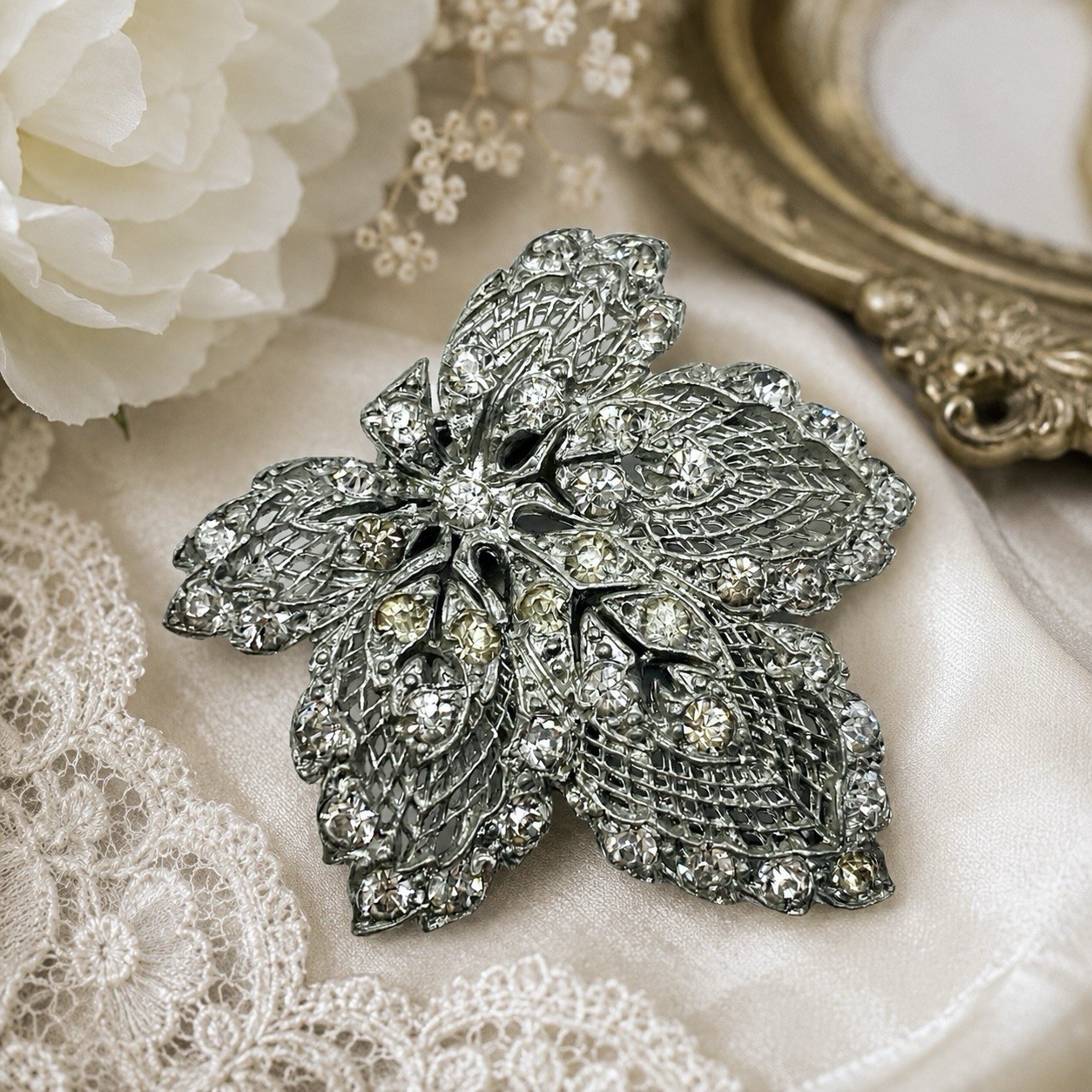 Vintage Rhinestone Dress Clip Leaf Fur Clip Silver Tone Filigree Bridal Brooch