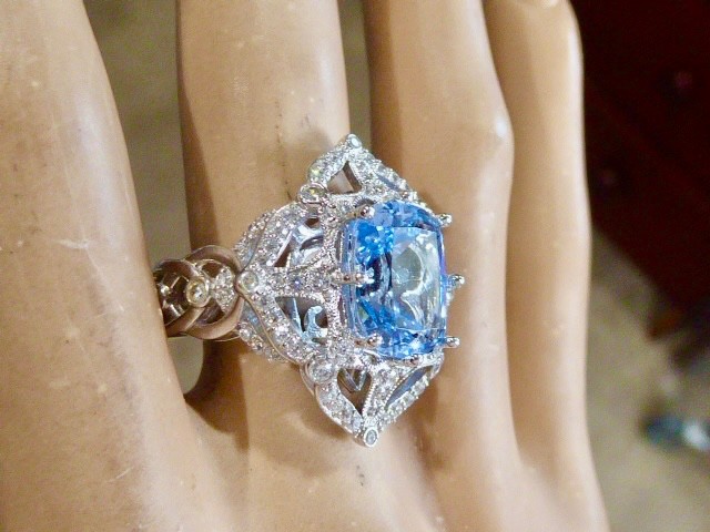NEW 7CARAT SKY BLUE MINED CUSHION CUT TOPAZ & CZ STERLING RING SIZE 8 RING