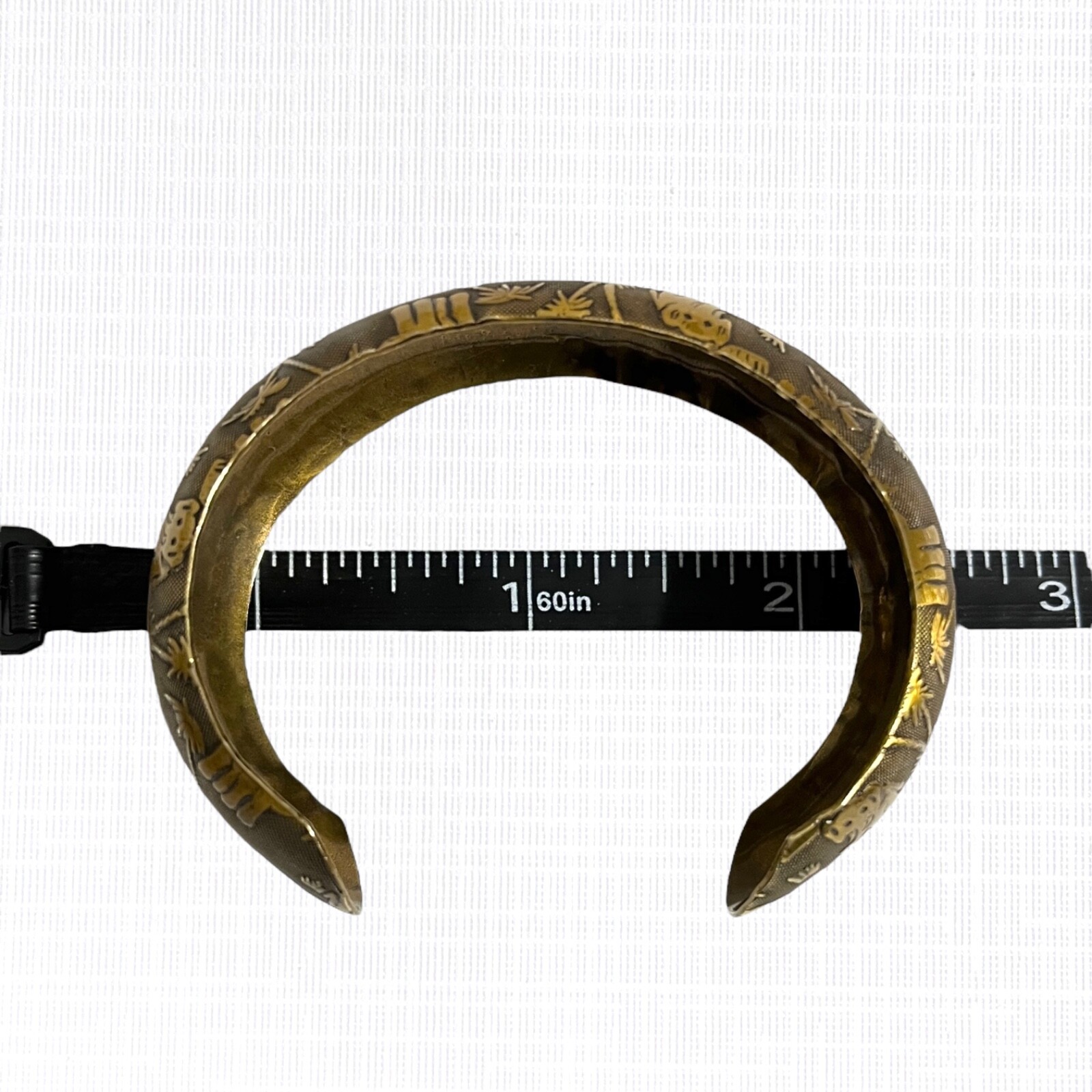 Vintage Bronze Tone Metal Cuff Bracelet Elephant Trees Jungle Safari Adjustable