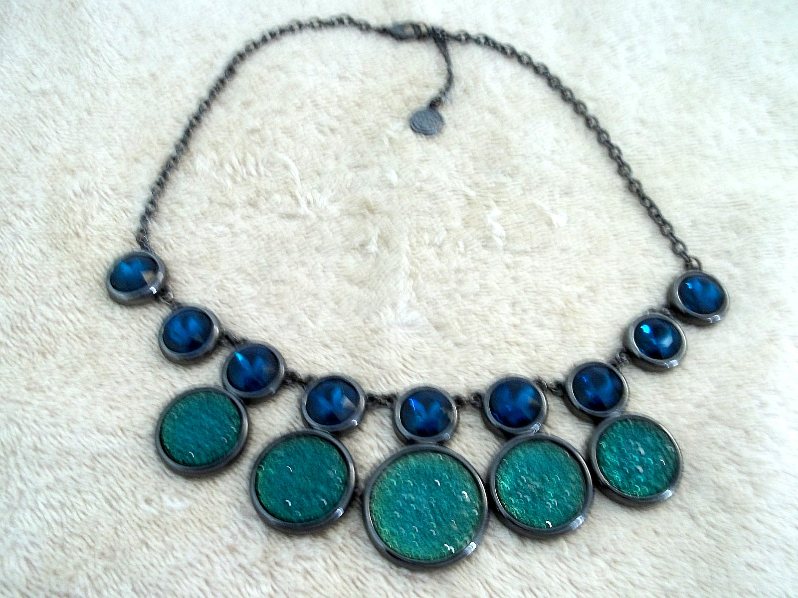 Vintage Signed BB Statement Necklace, Dk, Gray Chain, Blue & Green Faceted Stone