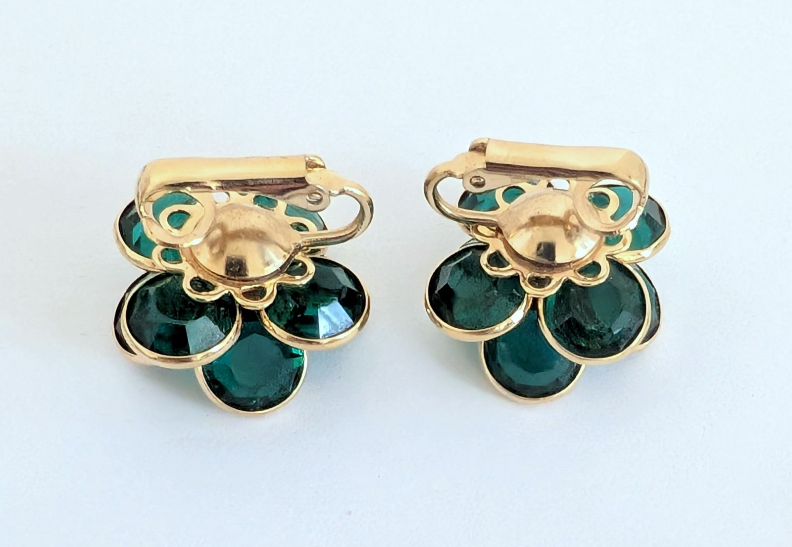 Gorgeous Vintage Bezel Set Dark Green Crystal Necklace & Clip Earrings Set