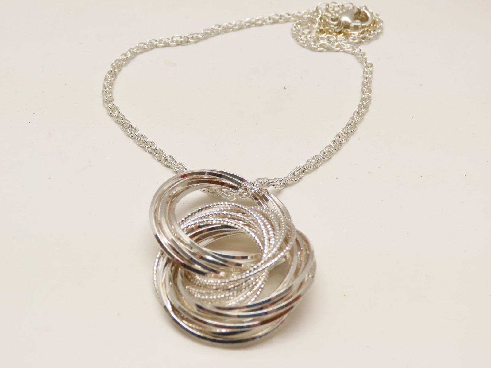 Necklace Pendant Liz Claiborne Vintage Silver Tone Slight Discolor Chain D5372