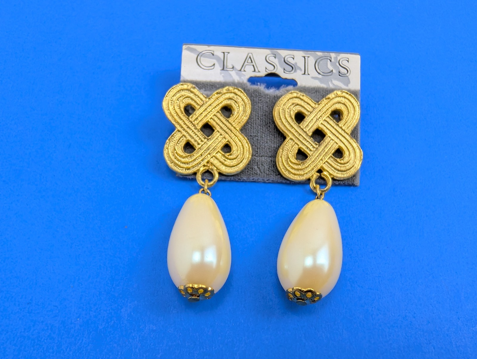 Vintage Gold Tone Faux Pearl Classic Dangle Drop Earrings Large Celtic Knot