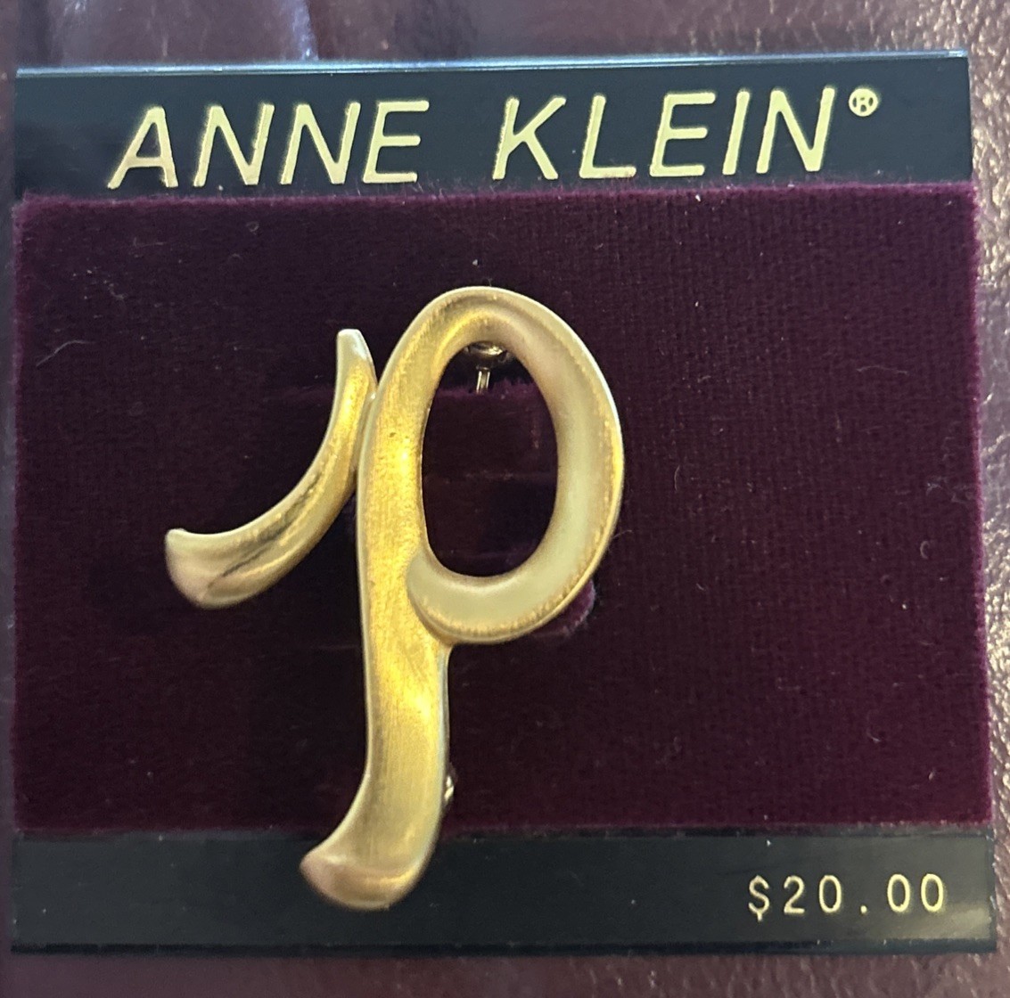 Vintage Anne Klein Brooch Letter P Gold Tone Signed Initial 1 1/4” NOS