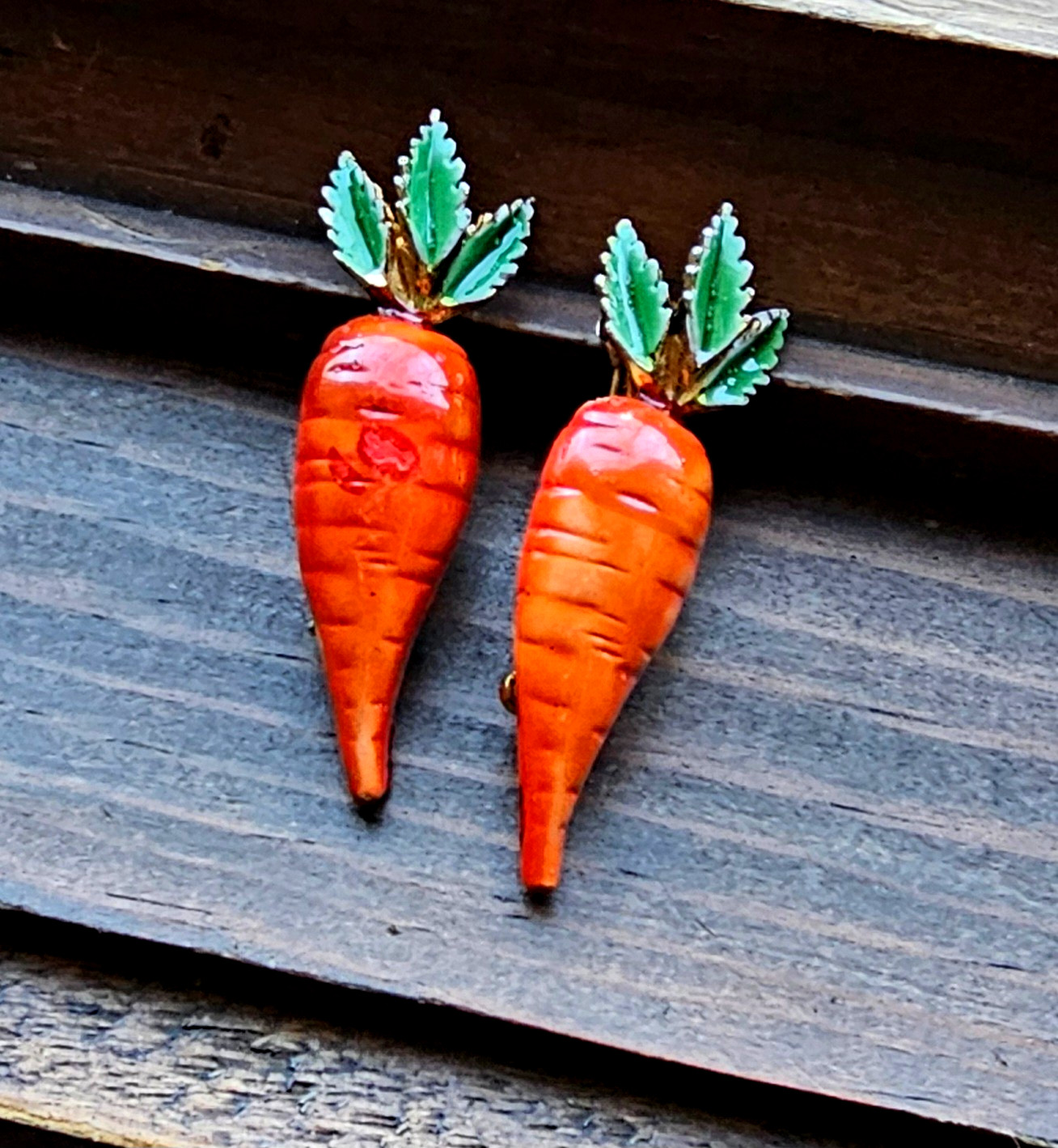 2 Unsigned Original by Robert Gold Orange Enamel Carrot Scatter Pins Brooch Set