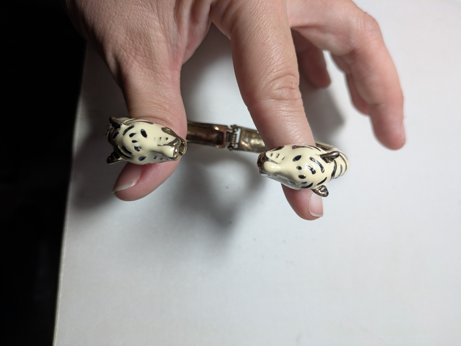 Kenneth Jay Lane KJL White Tiger Enamel Hinged Cuff Bangle Clamper Bracelet 2006