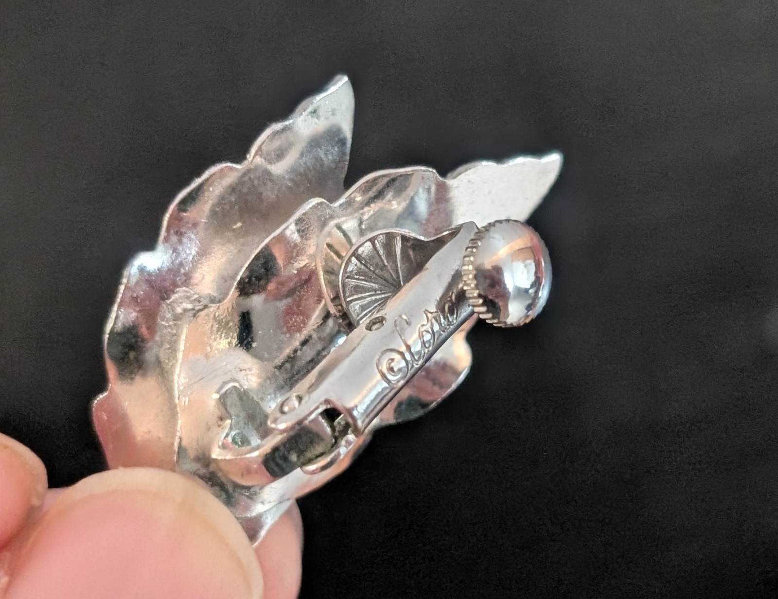 Vtg CORO Silver Tone Double Leaf Nature Clip On Earrings 1.5″ Autumn Fall