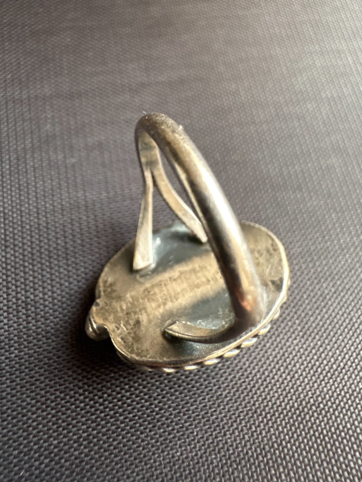 Vintage Silver Southwestern Nacre Ring Handmade Leaf Design Size 4.25 US