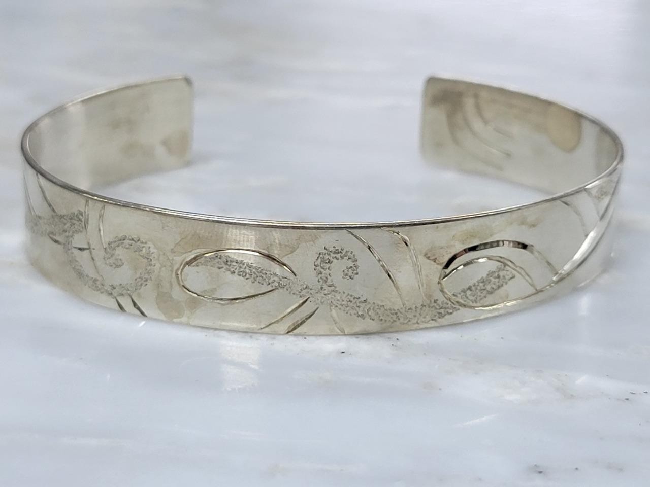 Vintage Sterling Silver Etched Cuff Bracelet ~ 6-3/4″ ~ 18g ~ 9-C713