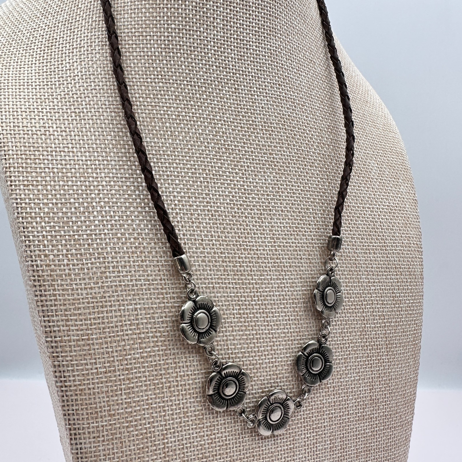 Vintage Y2K Floral Silver Tone Brown Braided Leather Cord Bib Necklace Jewelry