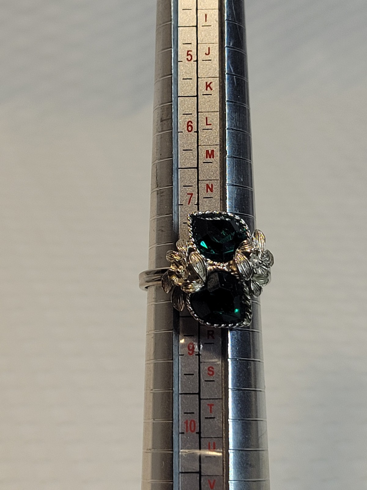 Vintage “LOVE STORY” May Birthstone Ring Sarah Coventry Adjustable Green Hearts