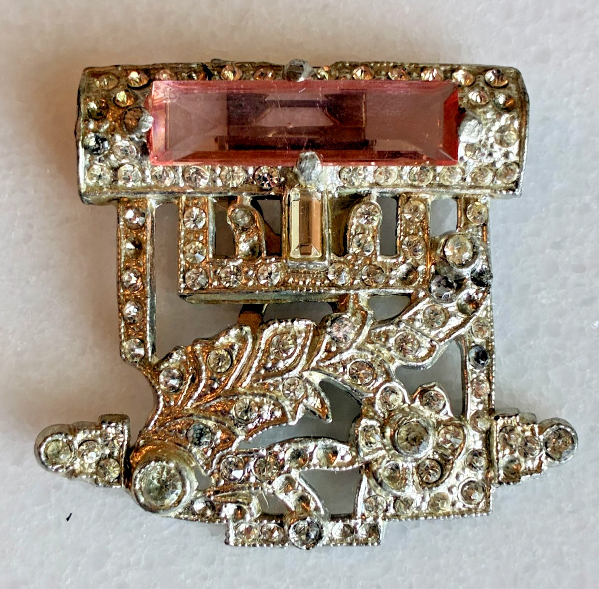 VTG Art Deco Dress Clip Pink Glass Rhinestone Pot Metal Openwork Brooch 2″ Long